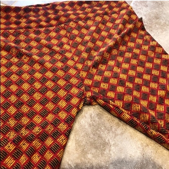 LuLaRoe tall & curvy colorful patterned le… - Picture 3 of 8